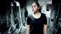 Ciat! Audy Uwais Tendang Bobot Berlebih dengan Nge-Gym