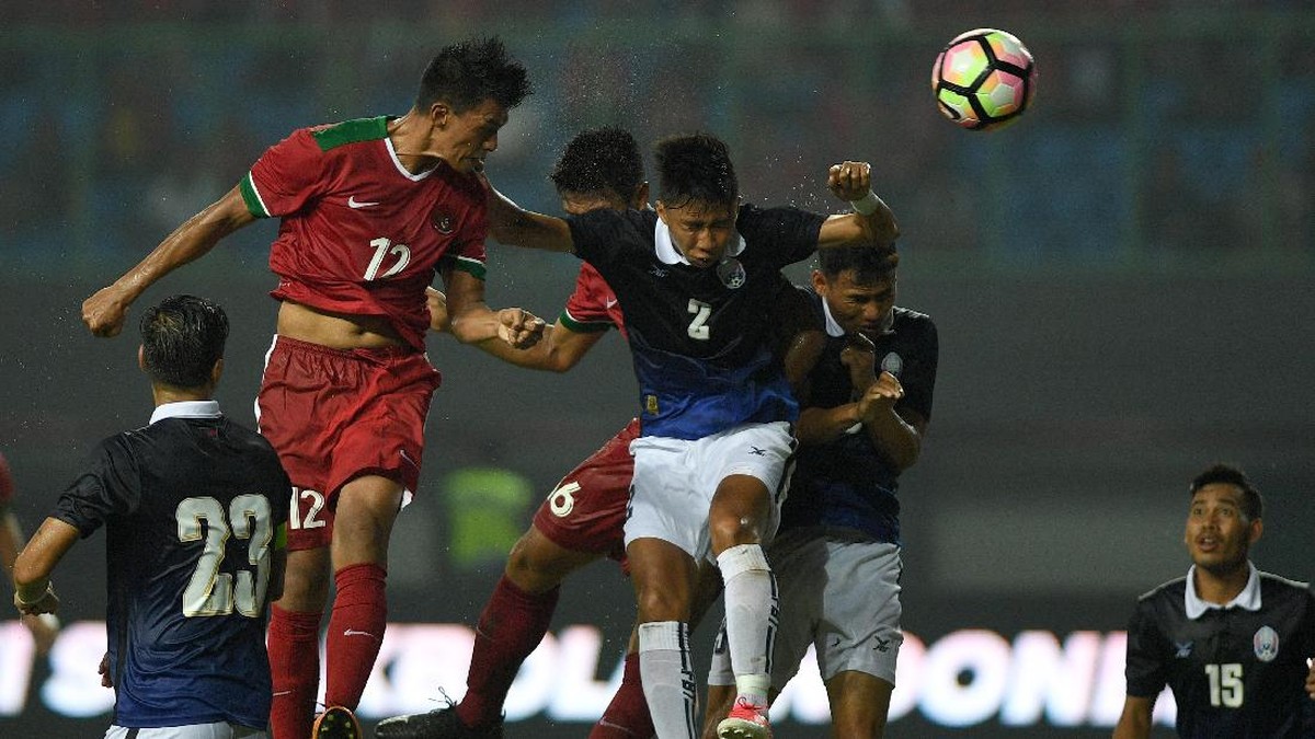 Timnas Indonesia unggul 2-0 atas Kamboja di babak pertama (Foto: Sigid Kurniawan/ANTARA FOTO)