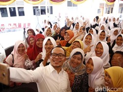 Mahasiswa Diminta Siapkan Diri Hadapi Tantangan Kerja di Era Digital