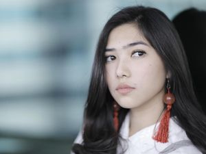 Sebenarnya Siapa yang Buat Isyana Sarasvati Terpesona?