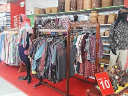 Serba Diskon Batik di Pasar Kaget Transmart dan Carrefour