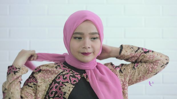 Tutorial hijab ala ibu pejabat. 