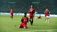Lerby Eliandry merayakan gol.