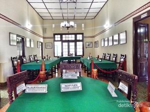 Napak Tilas Kemerdekaan RI di Gedung Linggarjati