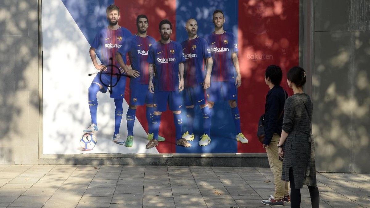 Barcelona ditawari main di Liga Rusia (AFP PHOTO / Josep LAGO)