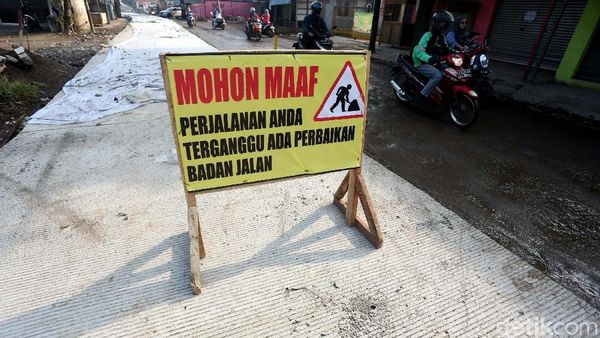 Setelah Bertahun-tahun Rusak, Jalan Bojongkulur Diperbaiki