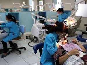 RS Gigi & Mulut Diminta Tingkatkan Layanan untuk BPJS Kesehatan RS Gigi & Mulut Diminta Tingkatkan Layanan untuk BPJS Kesehatan