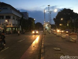 Jelang Peresmian Kota Tua, PKL Dilarang Jualan di Jalan Kunir Jelang Peresmian Kota Tua, PKL Dilarang Jualan di Jalan Kunir