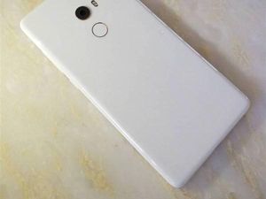 Bos Xiaomi Buka-bukaan Mi Mix 2 Putih Bos Xiaomi Buka-bukaan Mi Mix 2 Putih