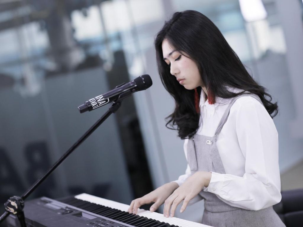 Ayat-ayat Cinta Dibuatkan Konser, Isyana Sarasvati Senang Banget Ayat-ayat Cinta Dibuatkan Konser, Isyana Sarasvati Senang Banget