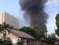 Polisi: Tak Ada Korban Jiwa dalam Kebakaran Apartemen Bellevue