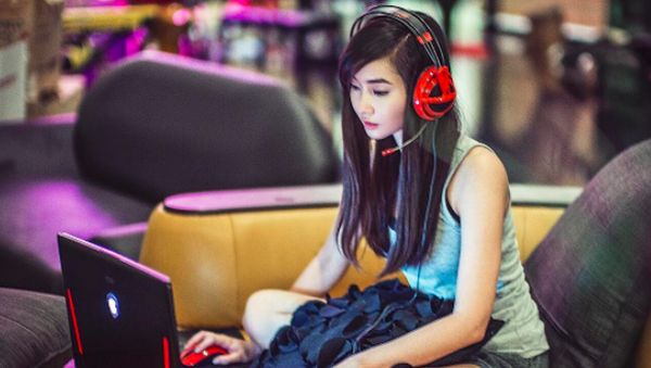 Inikah Gamer Paling Cantik Sedunia?