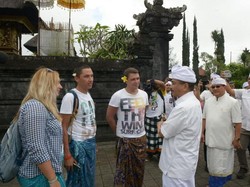 Gunung Agung Masih Awas, Pembatalan Turis ke Bali Capai 25 Persen