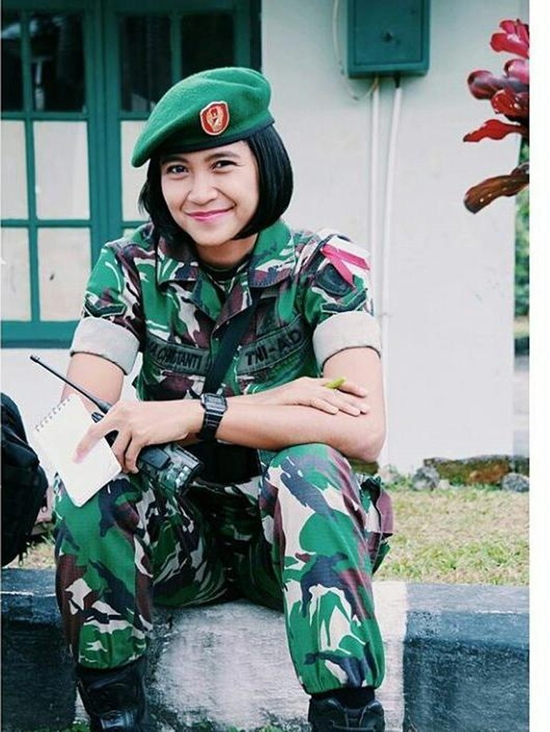 Foto Terpesona 10 Srikandi Cantik TNI Parasnya Nggak Kalah Sama Model