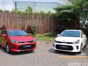 Mengetes 3 Mobil Kia Sekaligus Mengetes 3 Mobil Kia Sekaligus