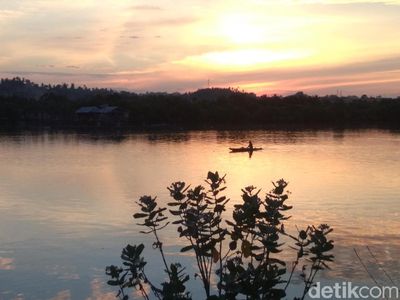 Foto: Sunset Cantik dari Waduk di Aceh