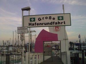 Menengok Pelabuhan Tersibuk Kedua di Eropa Yuk