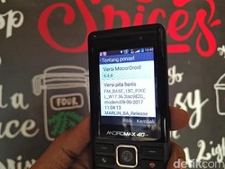 WhatsApp Jadi Daya Tarik Ponsel Jadul Smartfren