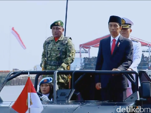 Jokowi Pimpin Upacara Peringatan HUT TNI ke-72 di Cilegon