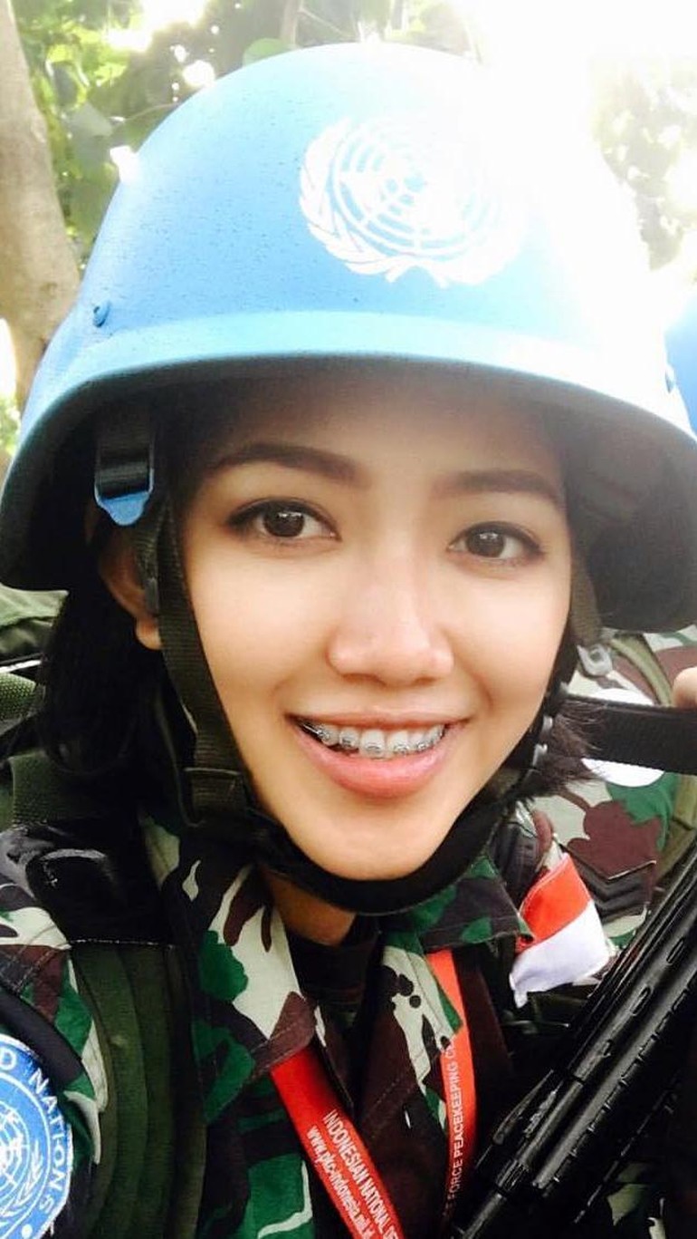 Foto Terpesona 10 Srikandi Cantik TNI Parasnya Nggak Kalah Foto Terpesona 10 Srikandi Cantik TNI Parasnya Nggak Kalah