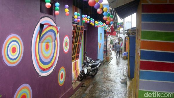 Kecerian Kampung Warna Bobotsari