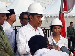 Jokowi Minta PLN Efisien Agar Tarif Listrik Murah