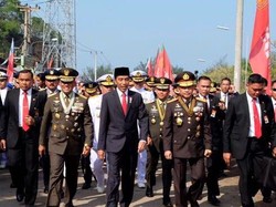 Keramaian Rakyat yang Membuat Jokowi Jalan 3 Km