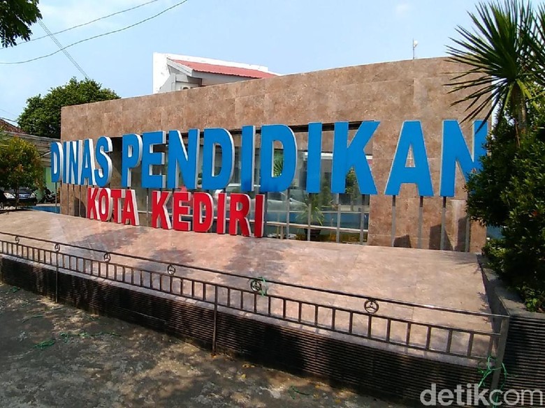 Pemkot Kediri Instruksikan Pengajar Tak Beri PR Sekolah