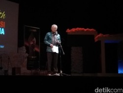 Aksi Mendag Baca Puisi Karangannya Kursi Berduri Menteri