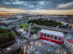 2 Juta Warga Austria yang Belum Vaksin Di-lockdown
