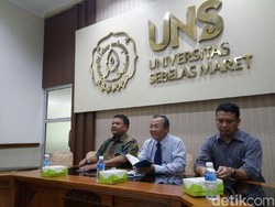 Rektor UNS Bentuk Tim untuk Evaluasi Edaran Wajah Wajib Terlihat