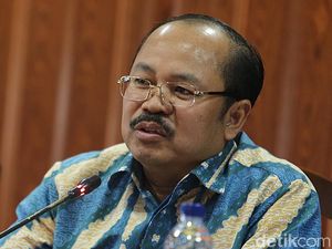 Ketua KY Bicara Keterbatasan: Cuma Punya 300 SDM, Harus Awasi 8.000 Hakim Ketua KY Bicara Keterbatasan: Cuma Punya 300 SDM, Harus Awasi 8.000 Hakim