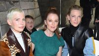 Foto: Adu Gaya Selebriti Dunia di Fashion Show Louis Vuitton