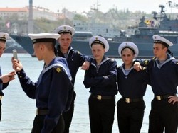 Tentara Rusia Akan Dilarang Selfie dan Menulis Blog