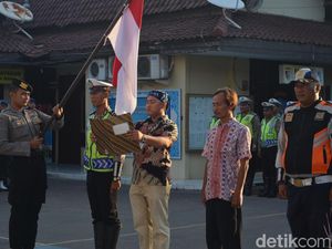 Sopir Angkutan Konvensional-Online di Cirebon Ikrar Berdamai Sopir Angkutan Konvensional-Online di Cirebon Ikrar Berdamai
