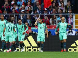 Ronaldo Cs Terbang ke Andorra dengan Pesawat Militer Ronaldo Cs Terbang ke Andorra dengan Pesawat Militer
