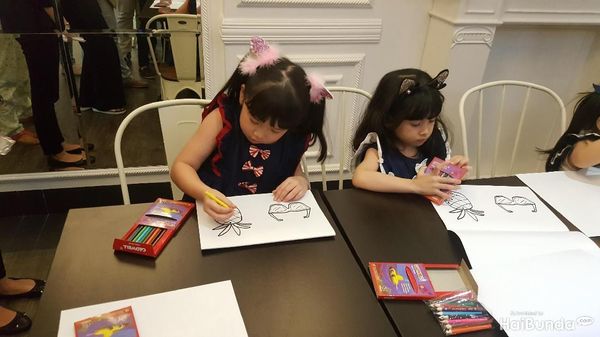 Foto: Begini Keseruan Anak-anak Ketika Mewarnai!