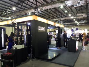 Sebelum ke International Makeup Expo, Yuk Intip Apa Saja yang Dijual di Sana