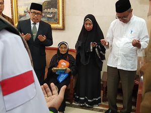 Suka Cita Melepas Baiq Mariah, Jemaah Tertua Tamu Khusus Saudi
