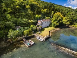 Studio Rekaman Band Oasis Digemari Turis Buat Menginap