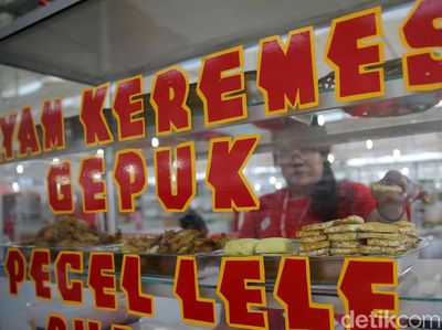 PKL Kota Tua Dipindah ke Jalan Cengkeh