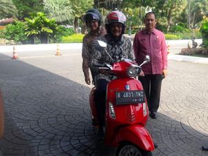 Musim Hujan, Djarot Minta Satpol PP Cek Reklame Berbahaya