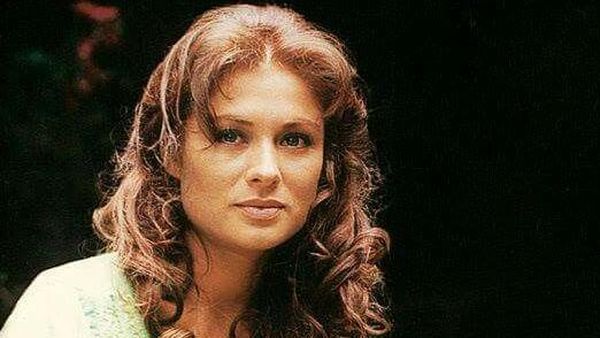 10 Transformasi Bintang Telenovela Jadul, Pemeran Esmeralda Pangling Banget