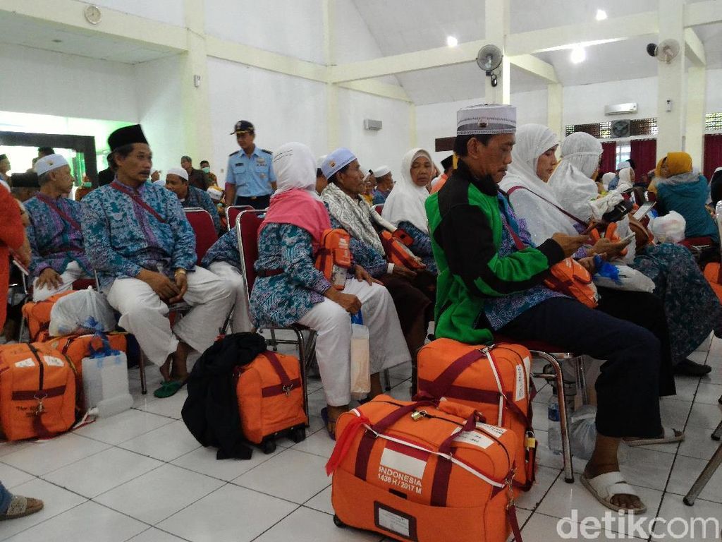 Kloter Terakhir Jemaah Haji Debarkasi Solo Telah Tiba di Indonesia