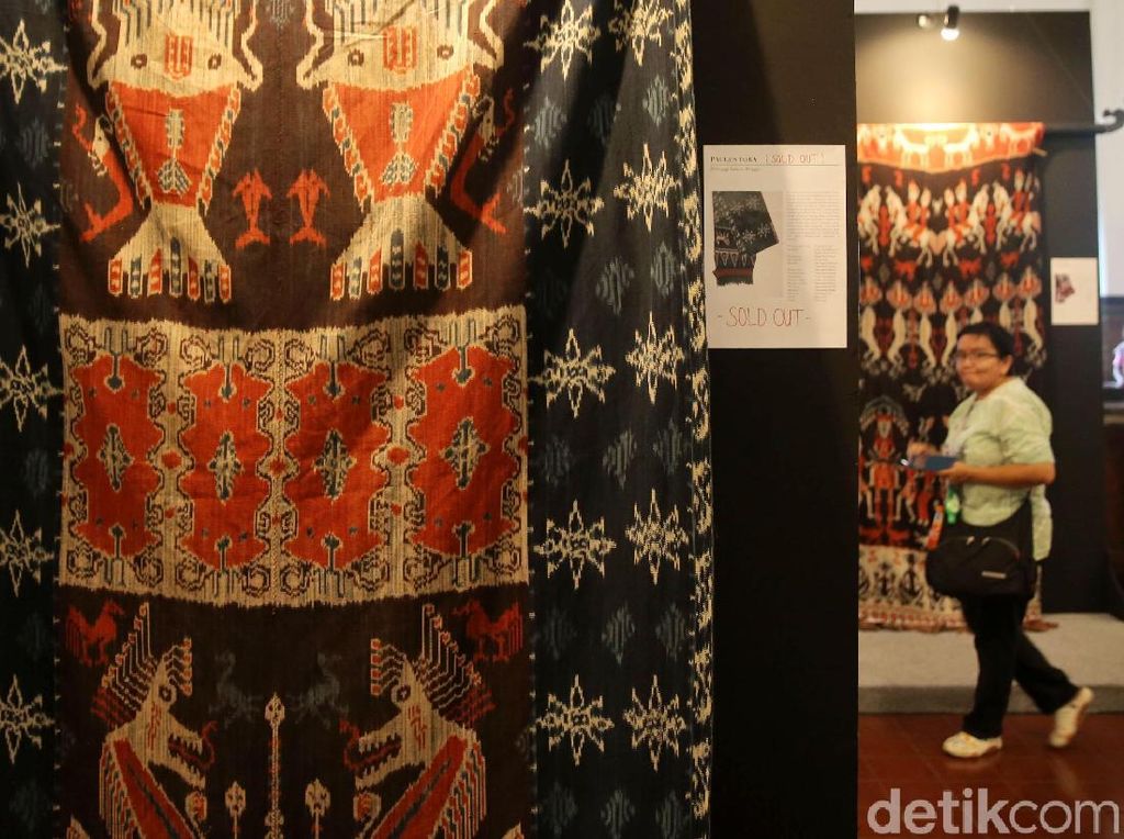 5 Fakta Kain Tenun Sumba, Mulai dari Makna Sakral sampai Harga Mahal 5 Fakta Kain Tenun Sumba, Mulai dari Makna Sakral sampai Harga Mahal