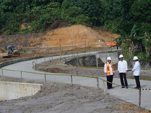 Jokowi Kaji Pembangunan Jembatan Terpanjang RI di Kaltara