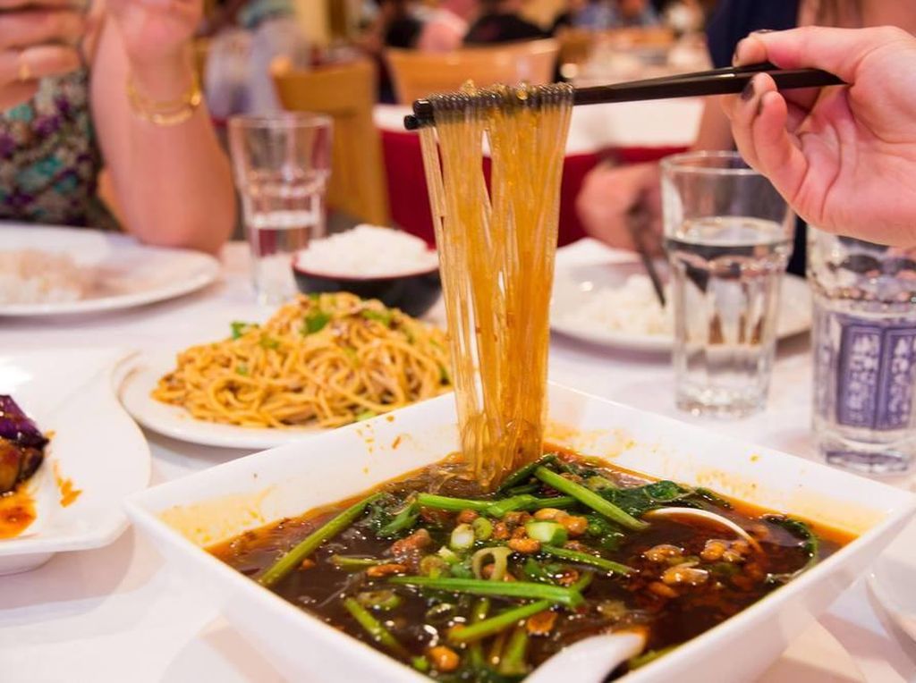 Sejarah Masuknya Kuliner China ke Indonesia Sejarah Masuknya Kuliner China ke Indonesia
