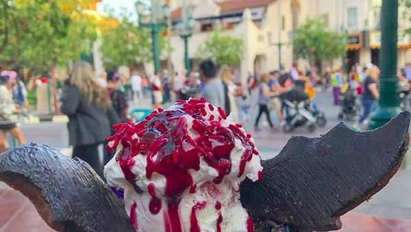 Meriahkan Halloween, Intip 10 Kreasi Dessert Unik di Disney Park