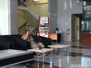 Kasus Suap, Bupati Kukar Diperiksa KPK sebagai Tersangka Kasus Suap, Bupati Kukar Diperiksa KPK sebagai Tersangka