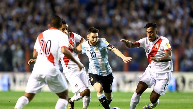 Diimbangi Peru, Argentina Makin Terjepit